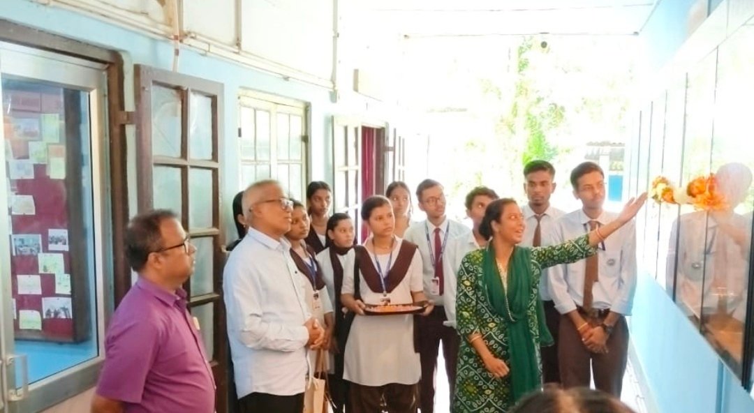 দেবীপক্ষের প্রাক্কালে জনতা কলেজে ‘নারীশক্তি’ বিষয়ক দেওয়াল পত্রিকা উন্মোচন।